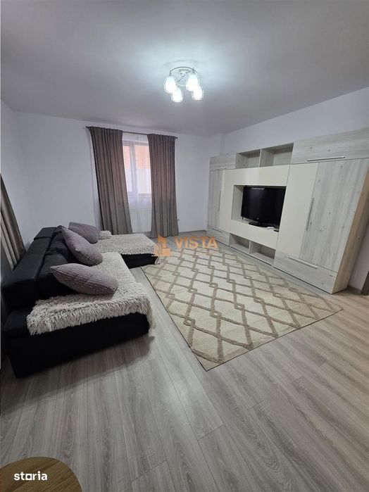 Apartament 2 camere, Tractorul