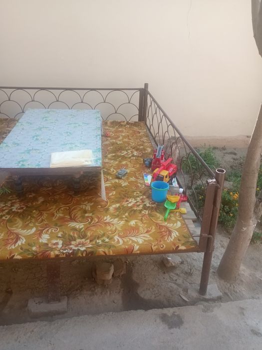 Срочно продаю тапчан