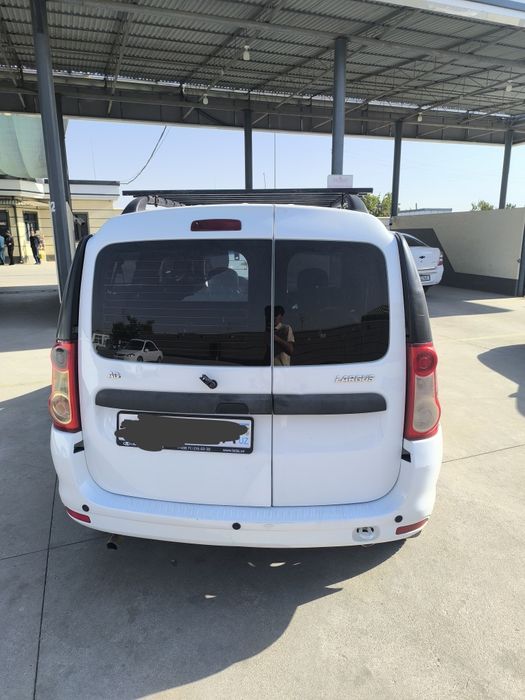 Sotiladi Lada Largus