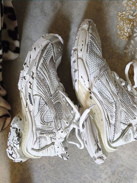Balenciaga Runner v2