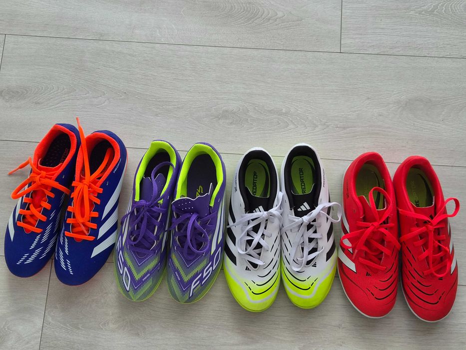 4 perechi  Adidas fotbal marimea 37 si 1/3, gazon si teren sintetic