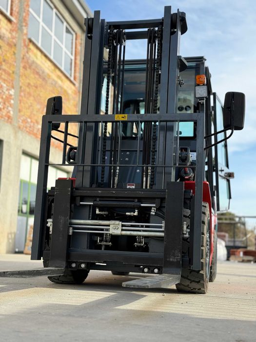 Чисто нови! Мотокари 3т.! Директен вносител! Различни конфигурации.