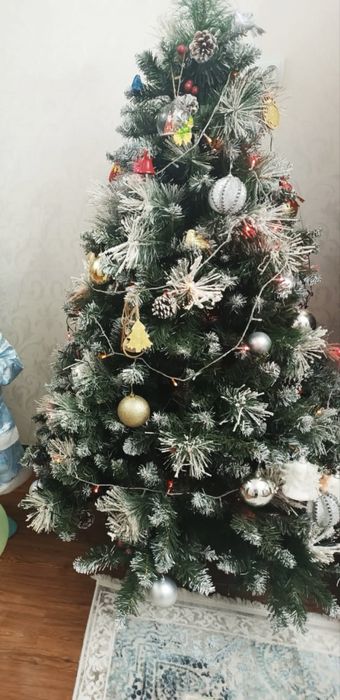 Продается ёлка б/у