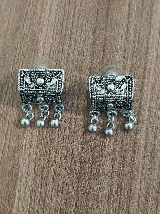 Продавам гердани, гривни, пръстени, медальони