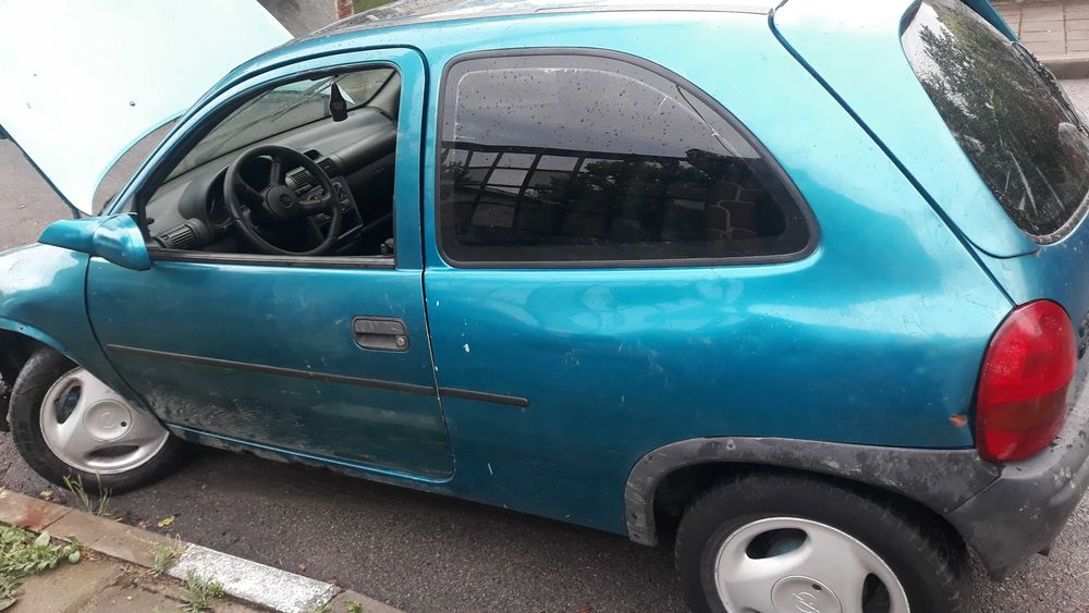 опел  корса  б  1.5 тд