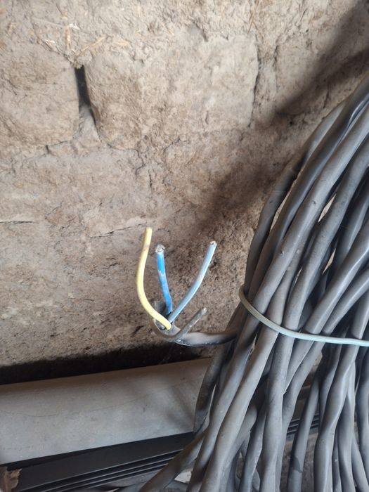 Кабел сотилади 4-16 абвг 100 метрдан ортик