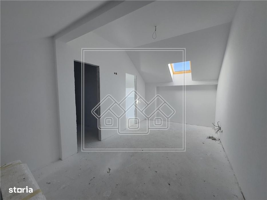 Penthouse  intabulat, 3 camere, balcon, dressing