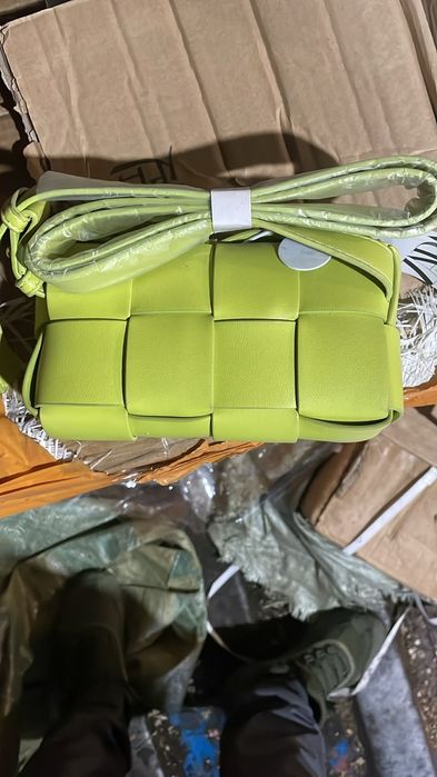 Продам женские сумки новые