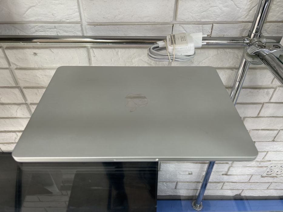 apple macbook air m3 2024 акб 100 цикл:9