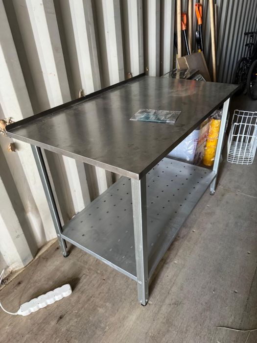 Разделочный стол