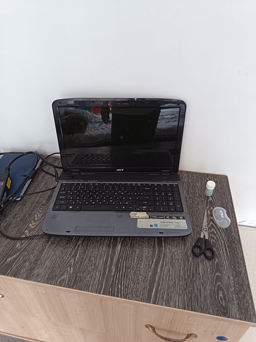 Ноутбук acer. Все работает как надо