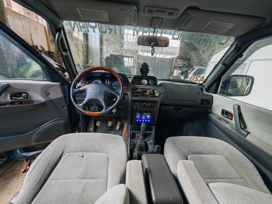 Мицубиши паджеро