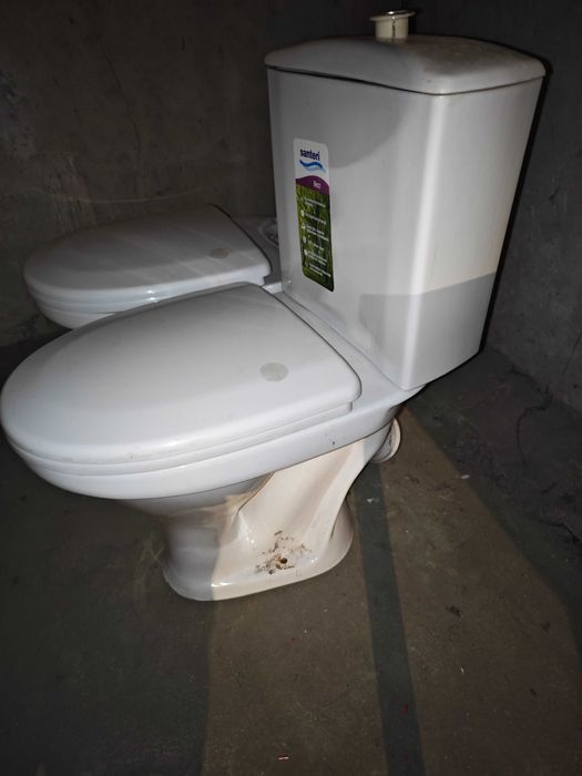 Унитаз бу станция метро Москва