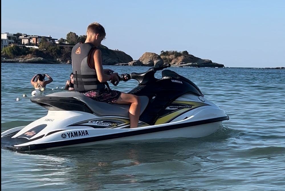 ДжетYamaha GP1300R