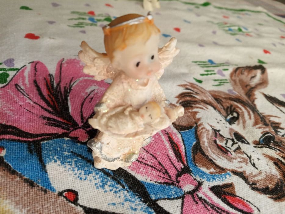 Сувенири,мартеници и ръчноизплетени Бийтълс