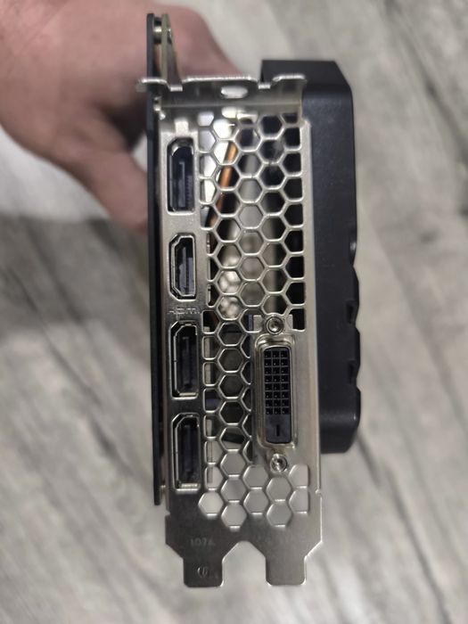 Nvidia GTX 1070 8gb 256bit