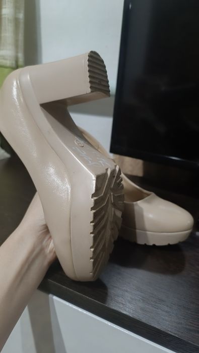 Продаются туфли 38-39р