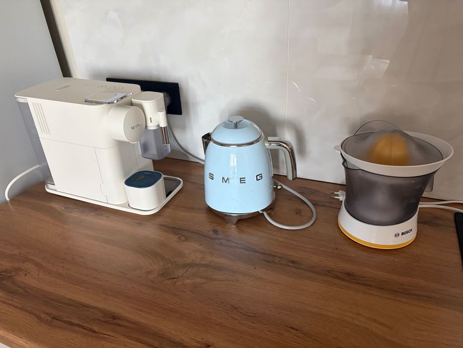 Кофемашина Nespresso с капучинатором