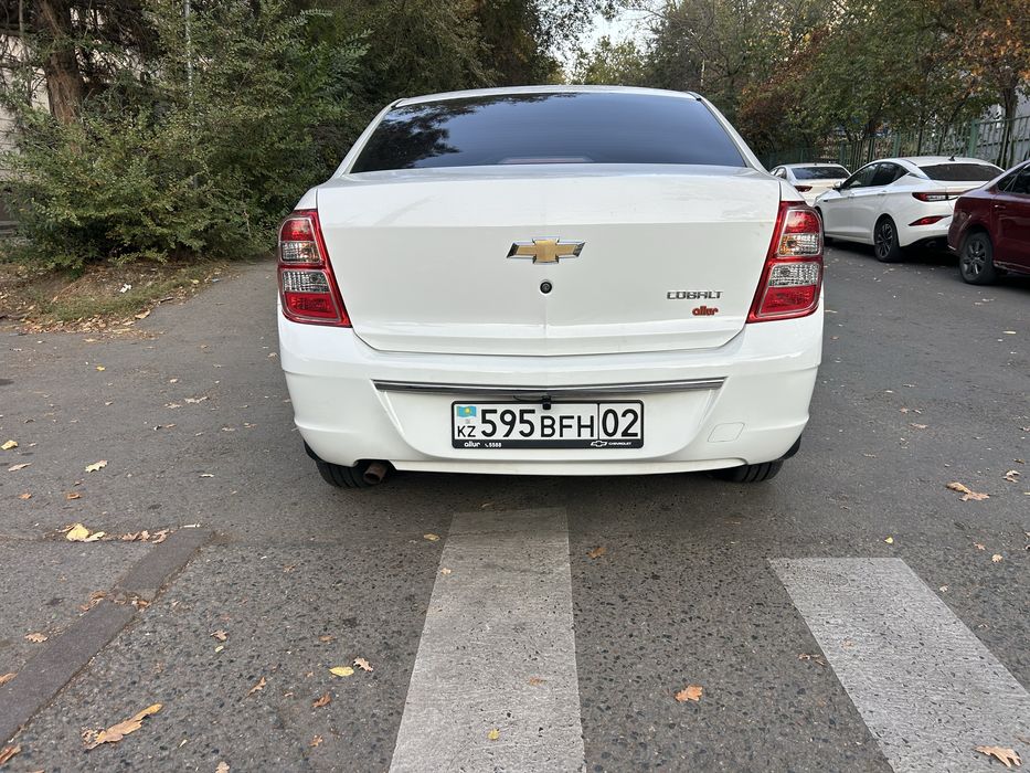 Продам автомашину легенда шевроле кобольт