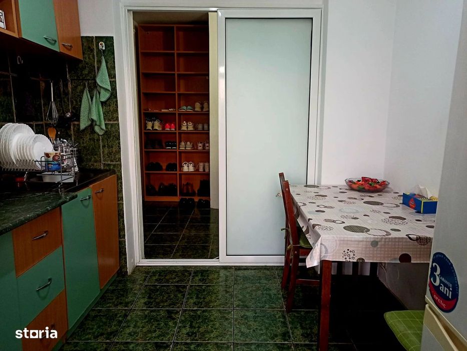 2 camere Trivale/blocuri P.uri , Decomandat/Centrală, preț NEGOCIABIL