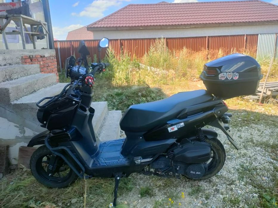 Мопед скутер танк