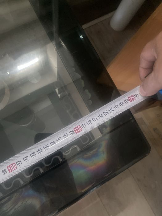 Продам стеклянный стол БУ
