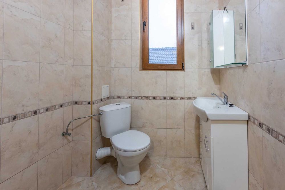 Продава се Къща в Аксаково - 390 кв.м за 895 €/кв.м - Снимка #14