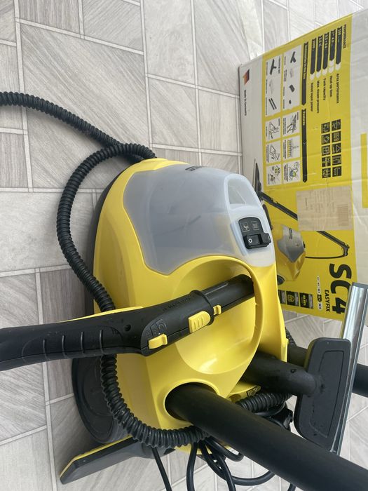 Пароотчеститель Karcher SC4