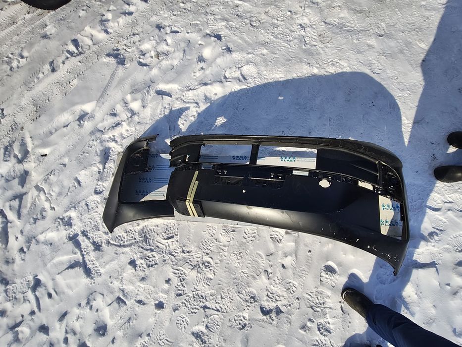 Передний бампер от LiXiang restyling 2025