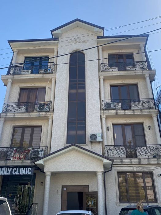 Yunusobod Ofis uchun yo'l yuzi Nomdor Kafe yonida 70 m²