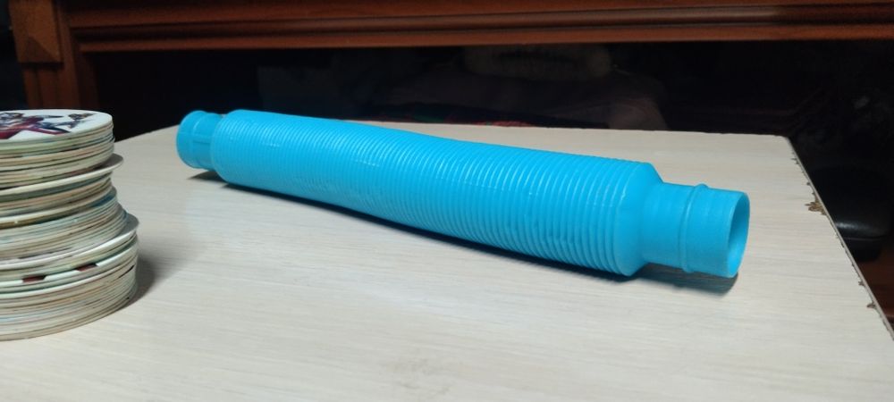 Продам игрушки и фишки