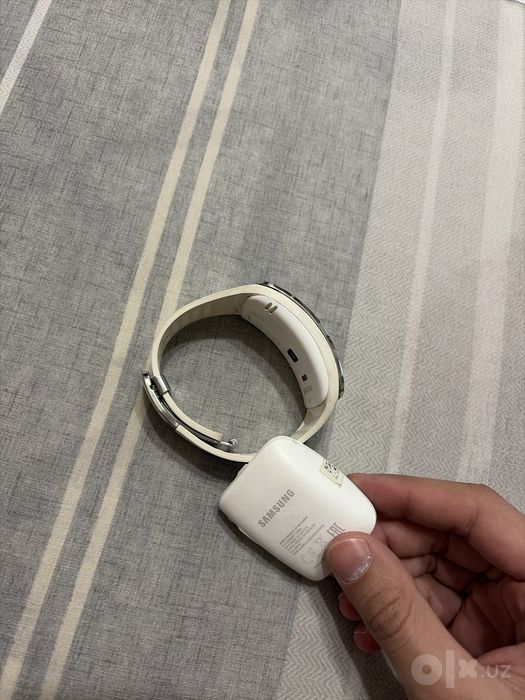 Samsung Gear S часы