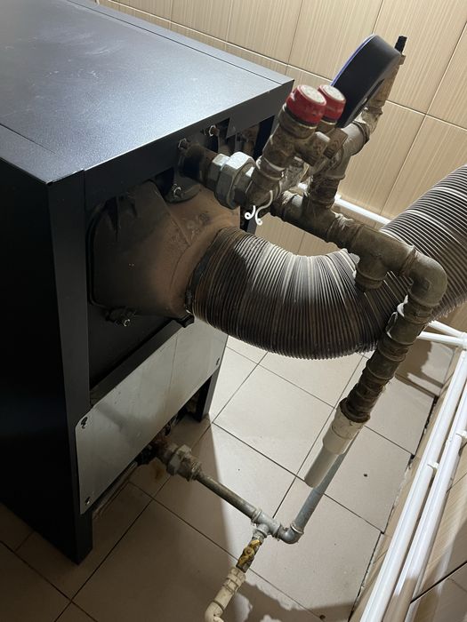 Centrala pe lemne Viadrus 30 kw din fonta