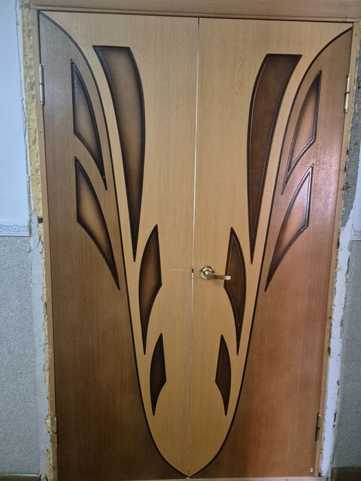 Б/у есіктер сатылады