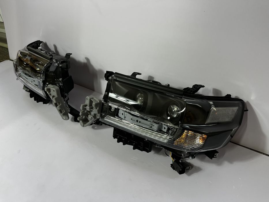 Фары full led black на land cruiser 200