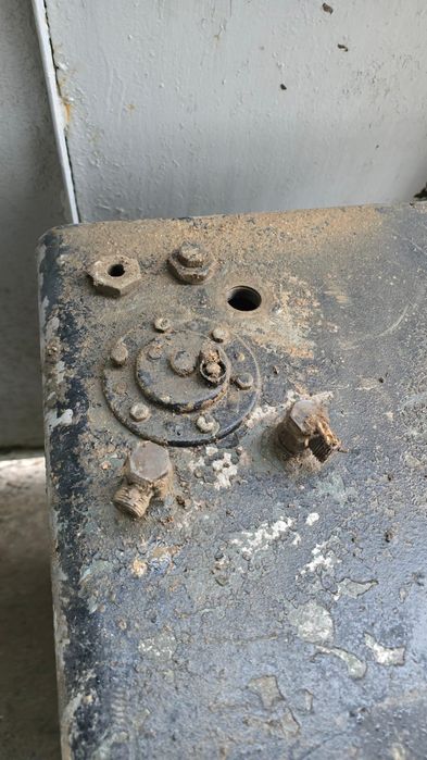 Бак для манипулятора