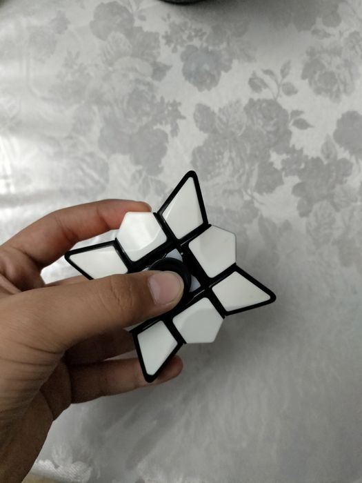 Кубик рубик спинер