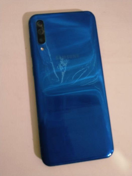 Samsung Galaxy a50 sotiladi srochno!