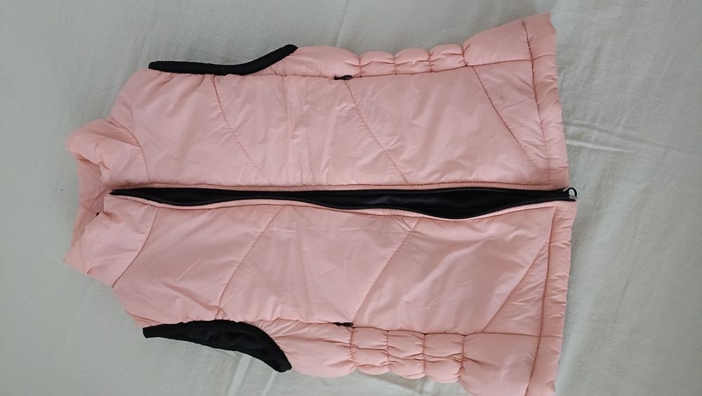 Veste fetiță 6 ani - toate 90 ron