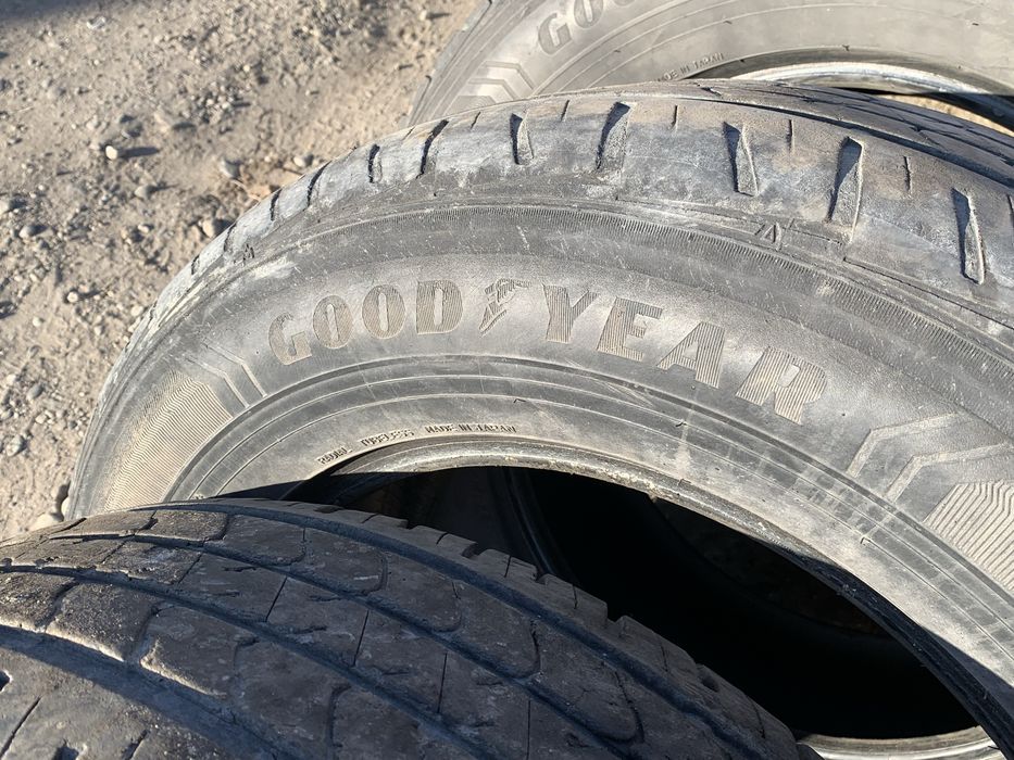 Продам летний резина 285/60/18