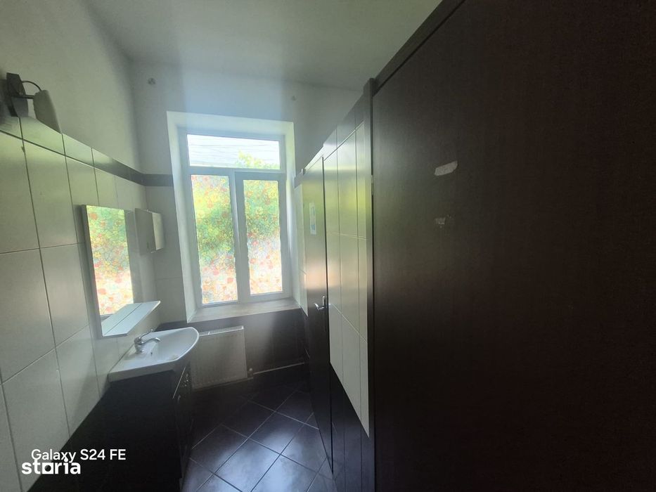 Casă ideală pentru birouri sau locuință – Zona  Str.Ștefan cel Mare