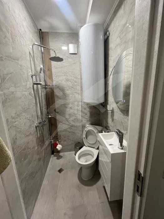 Дава се под наем Двустаен апартамент в Асеновград - 75 кв.м за 325 € - Снимка #3