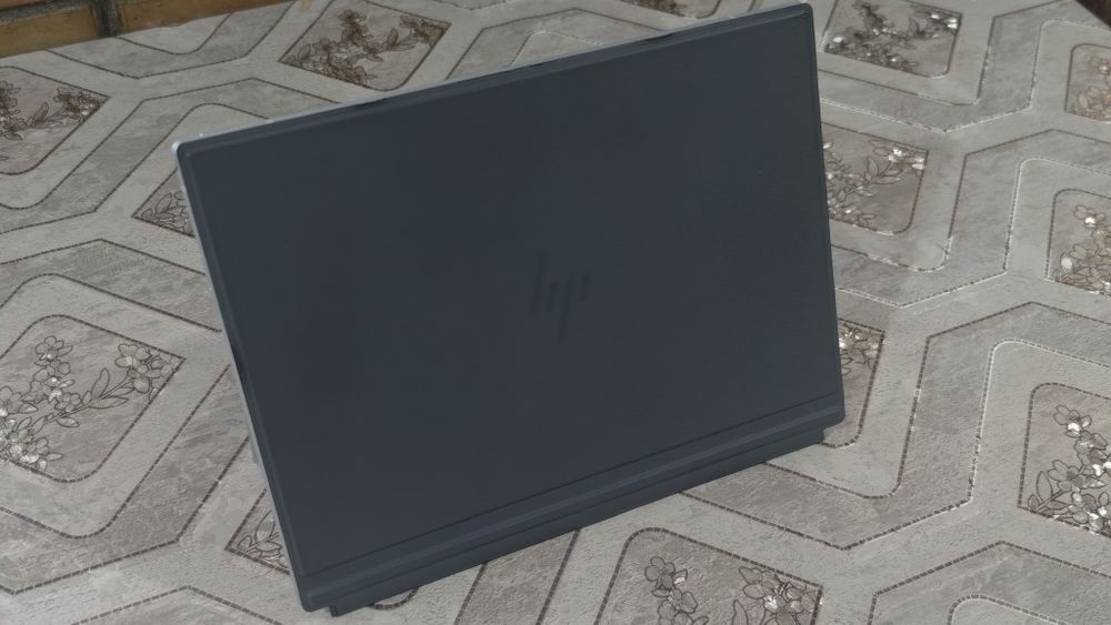 Срочно продам HP Elite x2 g8 i5g7, 16ram, 256ssd