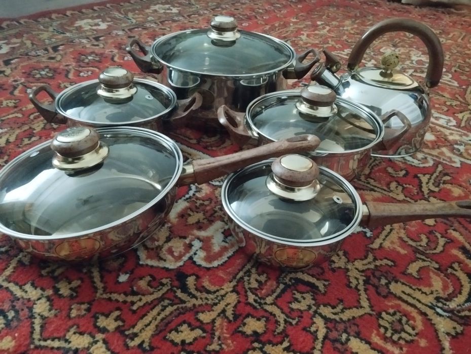 Набор кастрюль новые