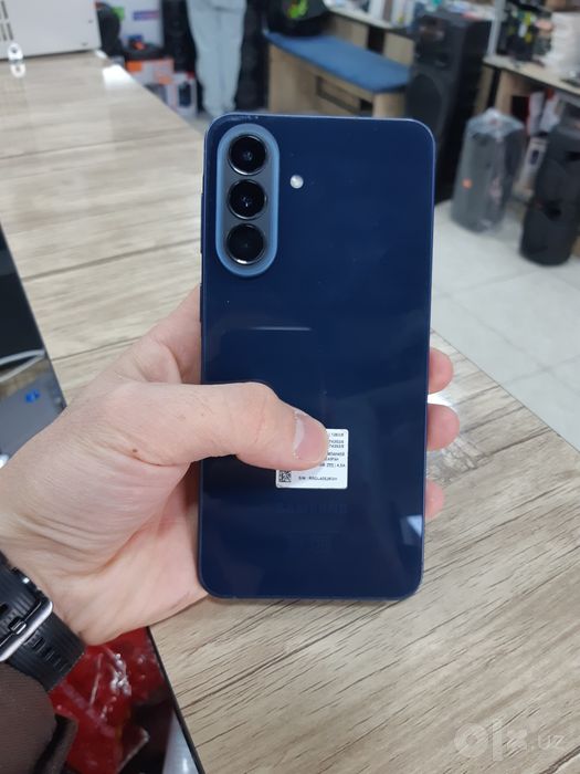 Samsung a57 3mln500