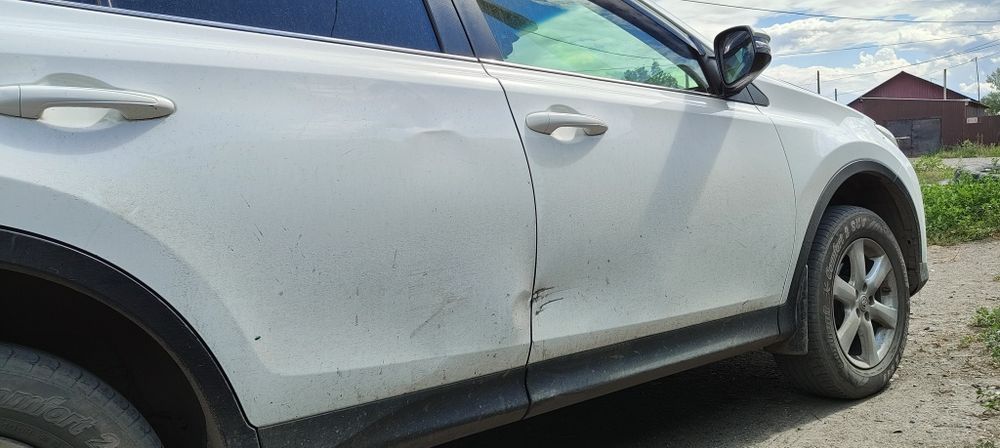 Продам Toyota Rav 4