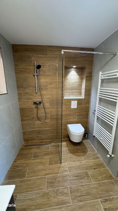 De inchiriat Imobil  9 camere , 285 mp. Cantemir langa Metrou