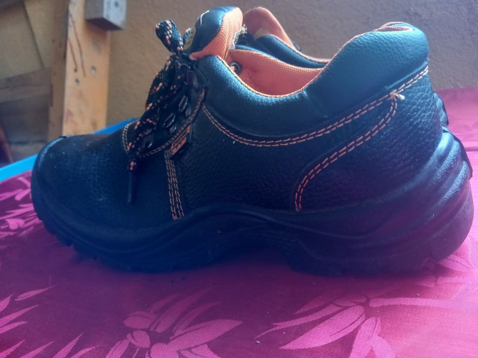 Pantof de protectie clasic cu sireturi. Smart Sam. Mărimea 42