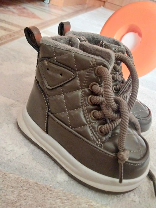 Ботинки почти новые