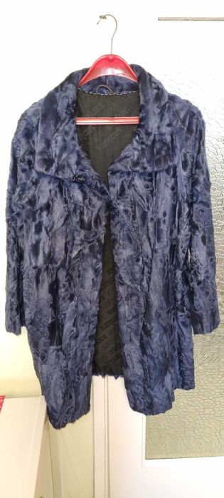 Палто от естествен астраган